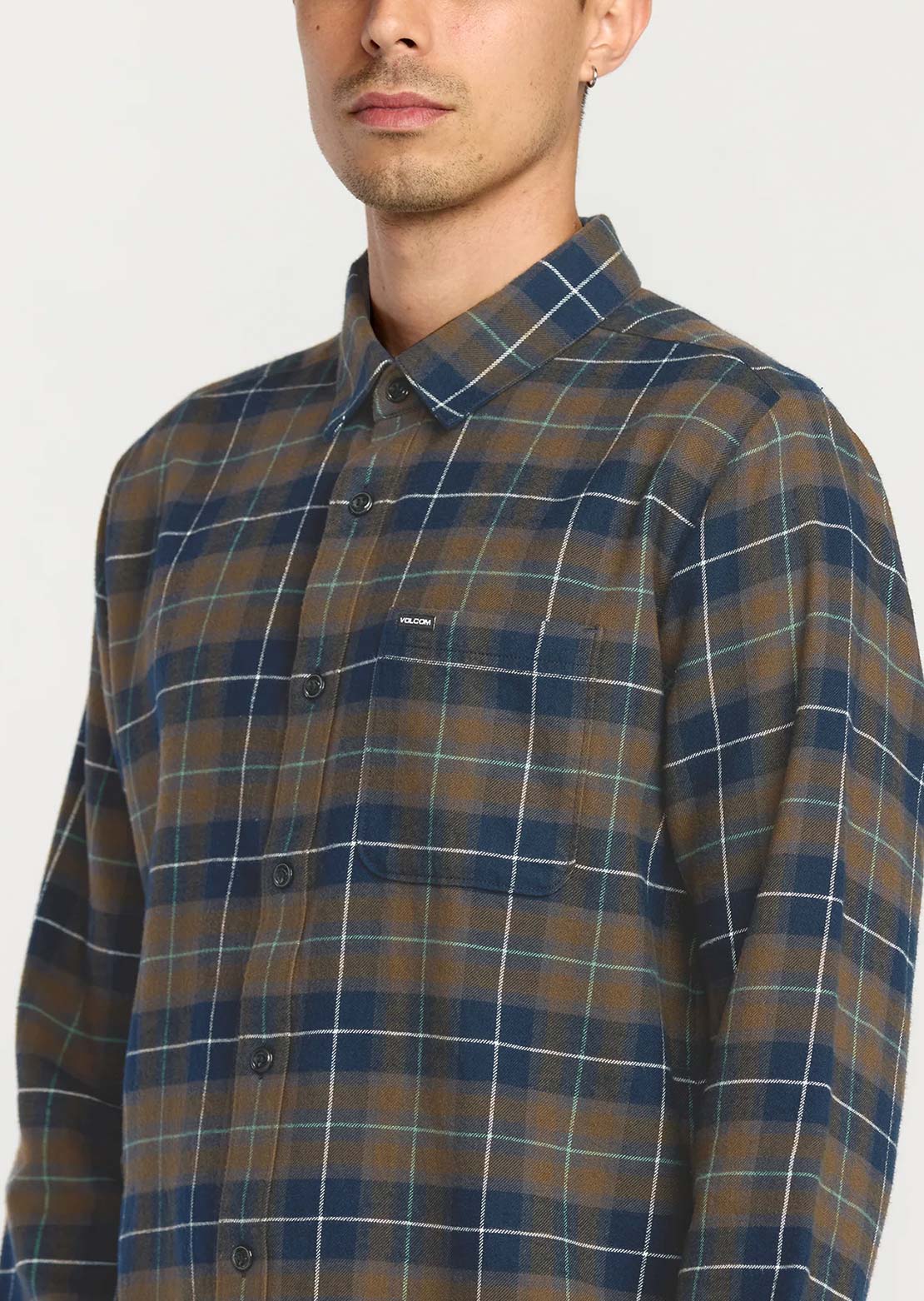 Volcom Men's Caden Plaid Long Sleeve Button Up Shirt Navy