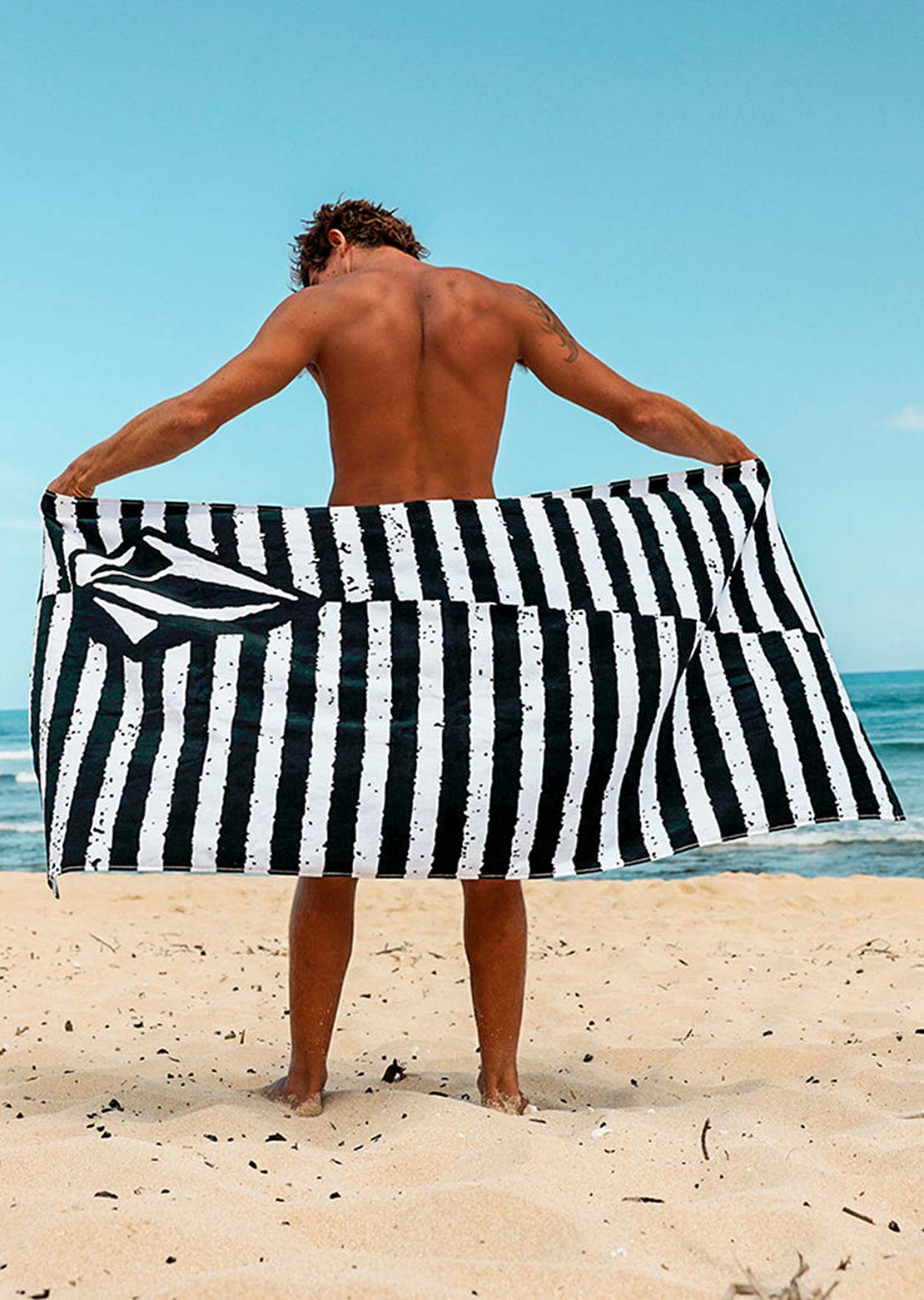 Volcom Men&#39;s Juxtpose Towel Black