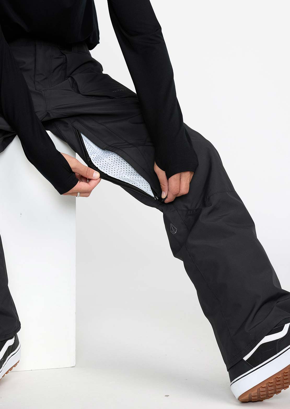 Volcom Men's Roan Pants Black