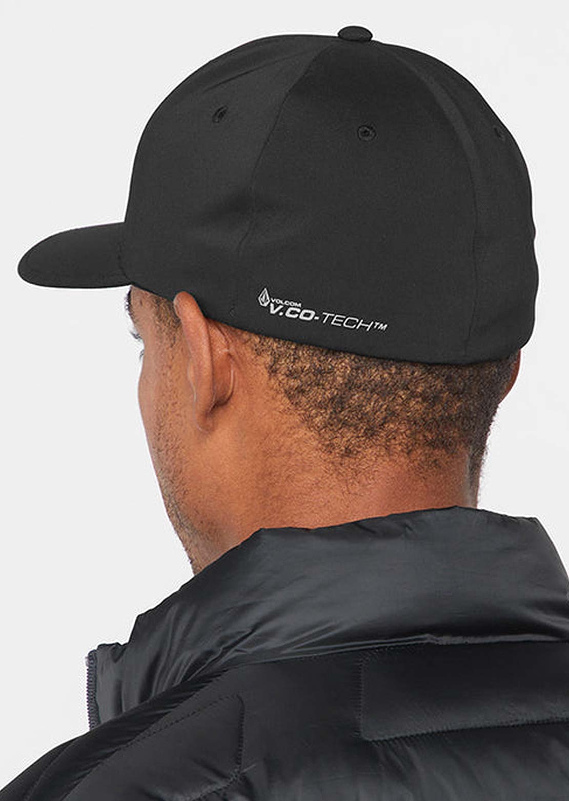 Volcom Men&#39;s Stone Tech Flexfit Delta Cap Black