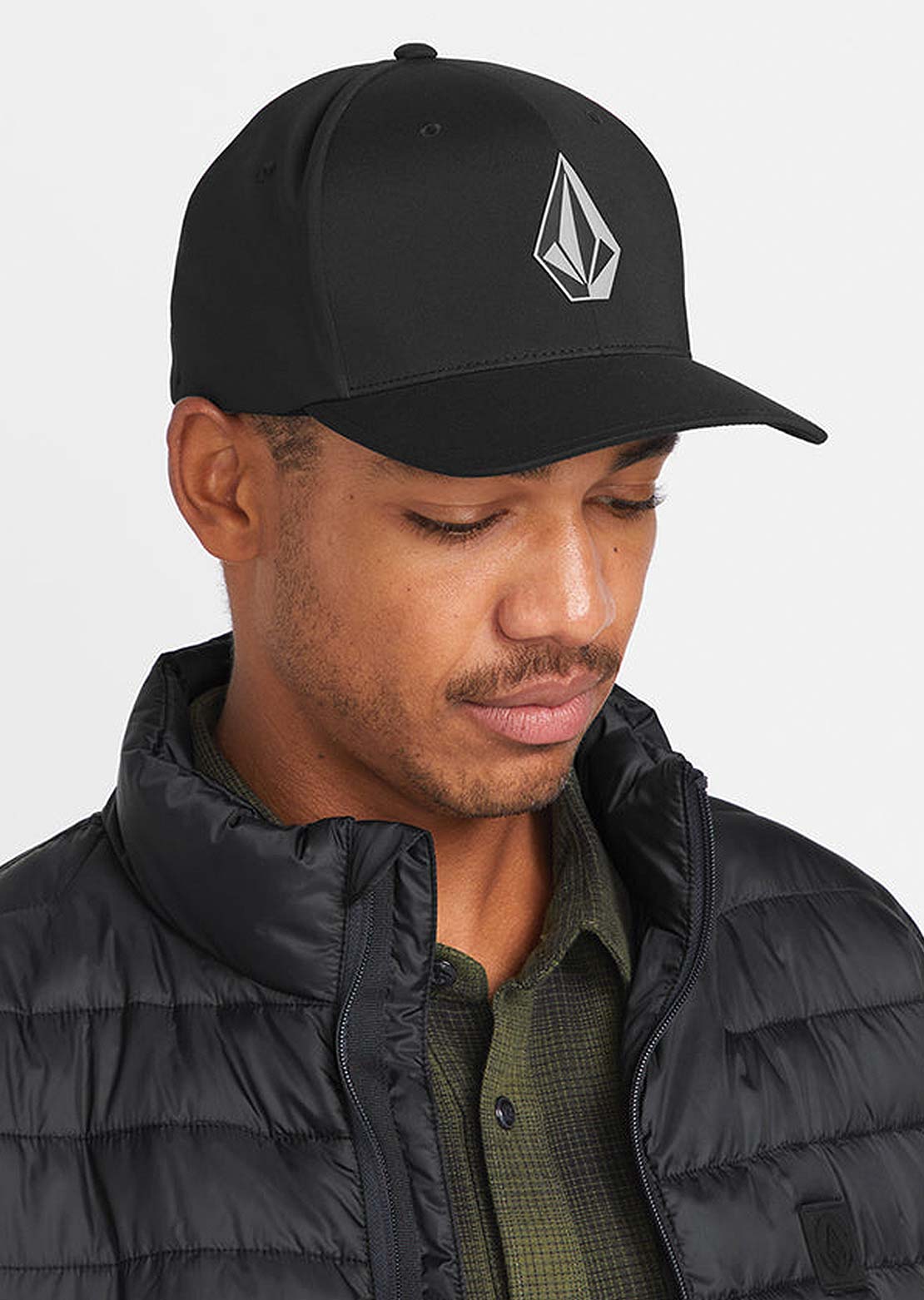 Volcom Men&#39;s Stone Tech Flexfit Delta Cap Black