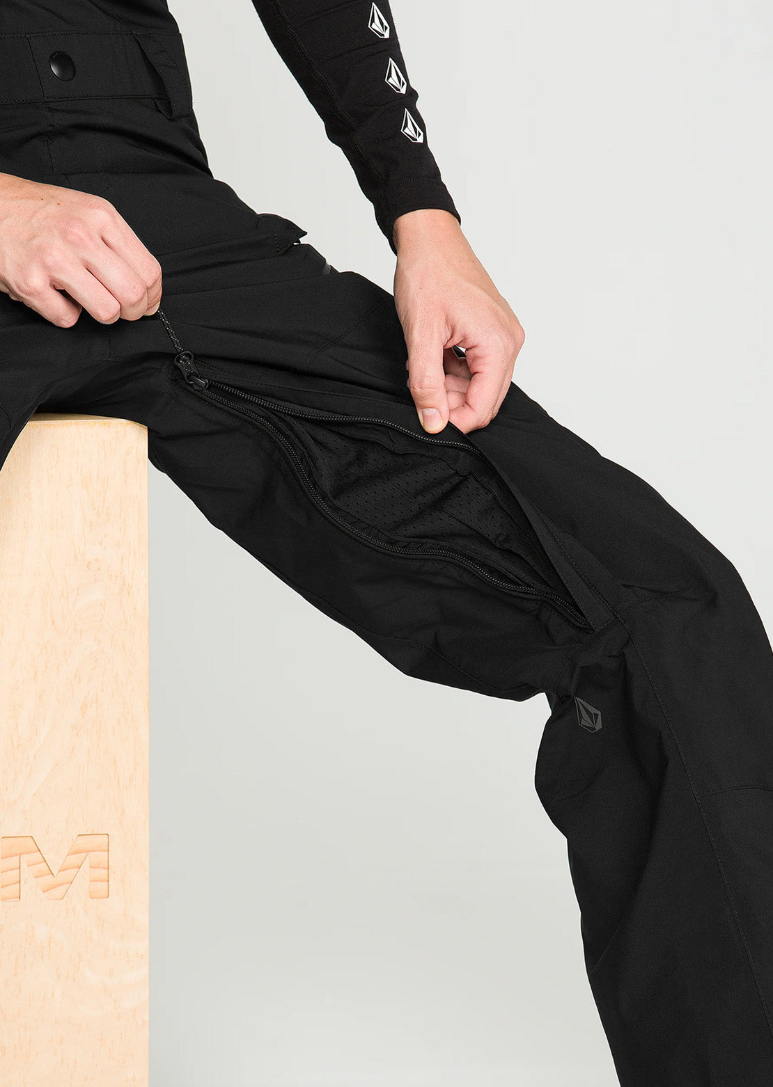 Volcom Women's Ash Stretch Gore-Tex Bib Overall Black