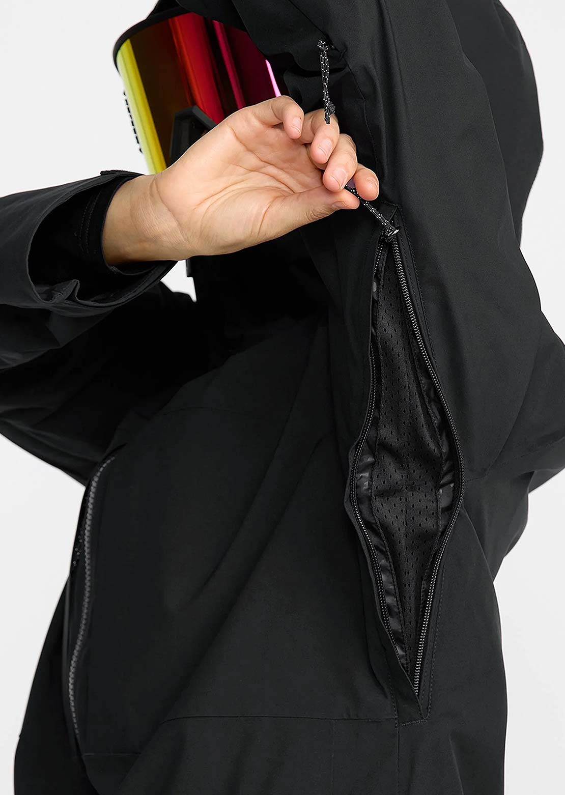 Volcom Women's Cloudbreaker Stretch 30k Jacket Black