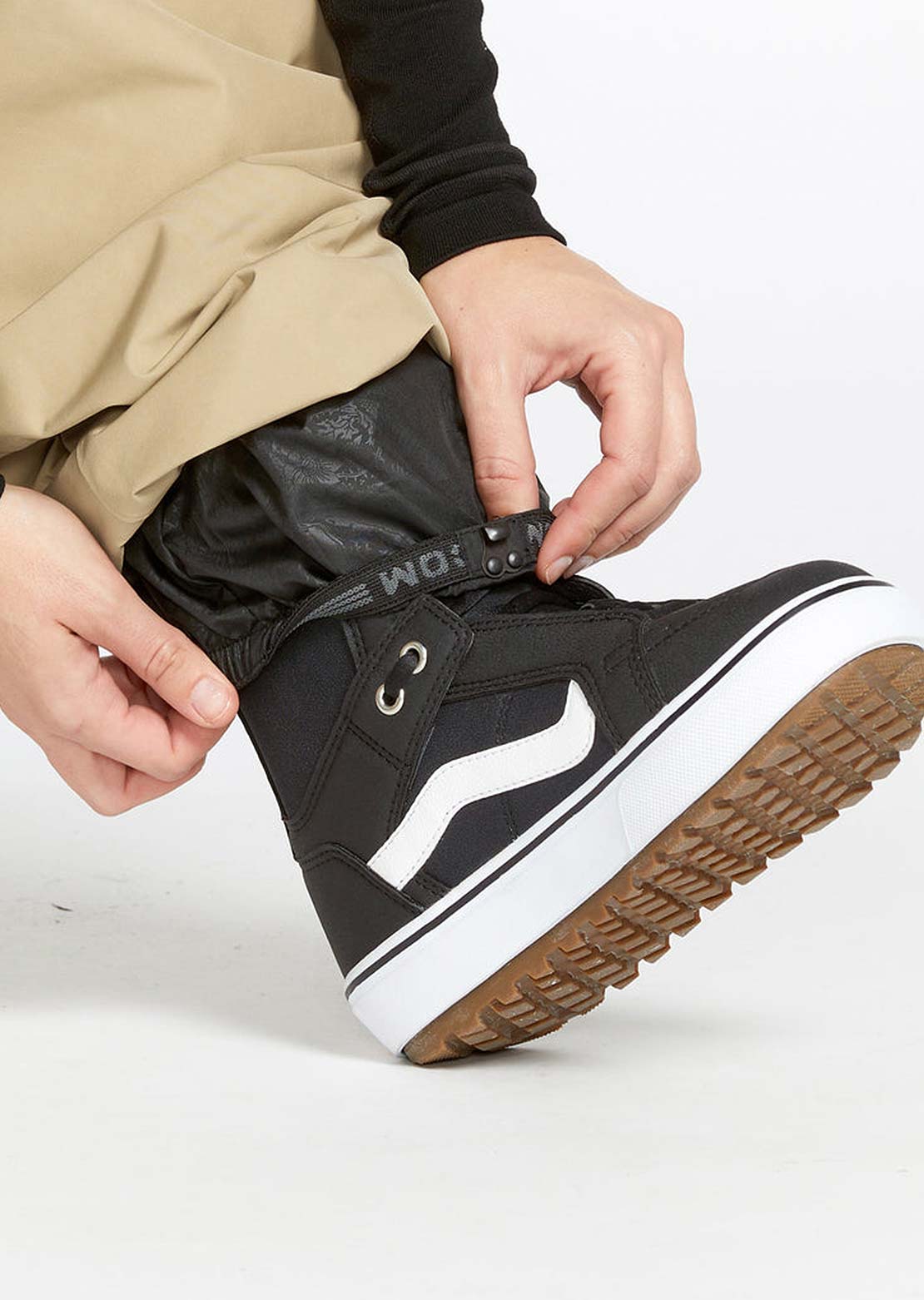 Volcom Women's DLM Gore-Tex Pant Sand