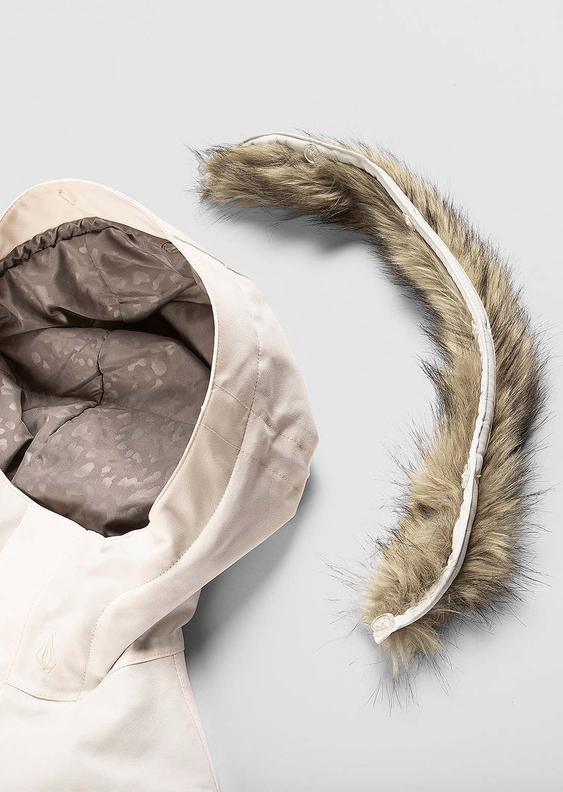 Volcom Women's Shadow Ins Jacket