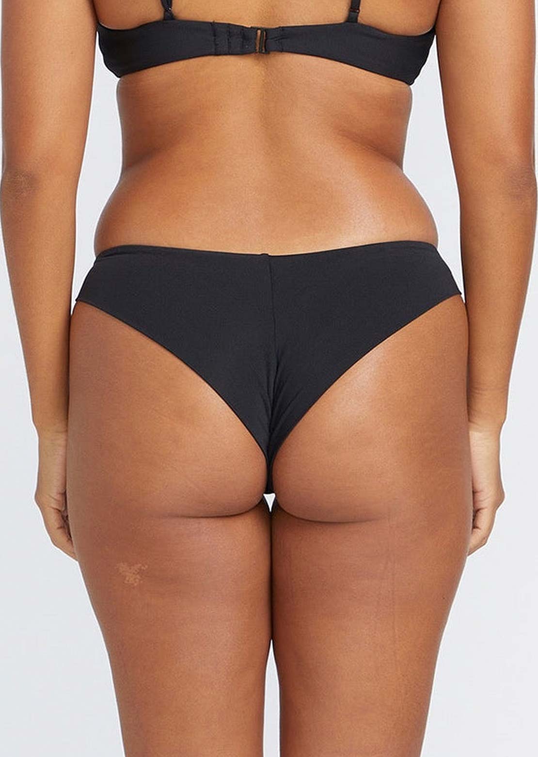 Volcom Women&#39;s Simply Seamless Cheekini Bikini Bottom Black