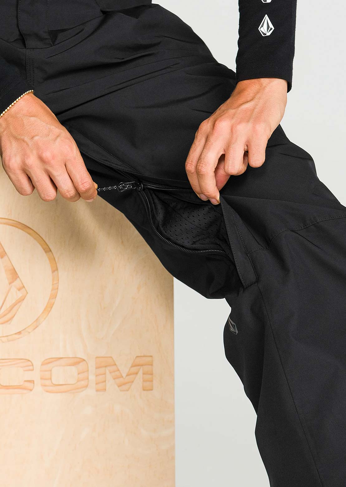 Volcom Women's Yourfav Baggy GORE-TEX Pants