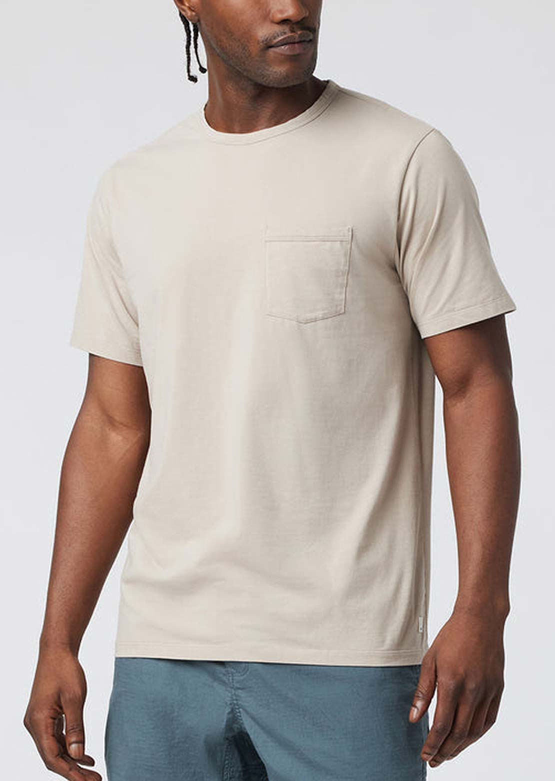 Vuori Men&#39;s Feather Pocket Tee Toast