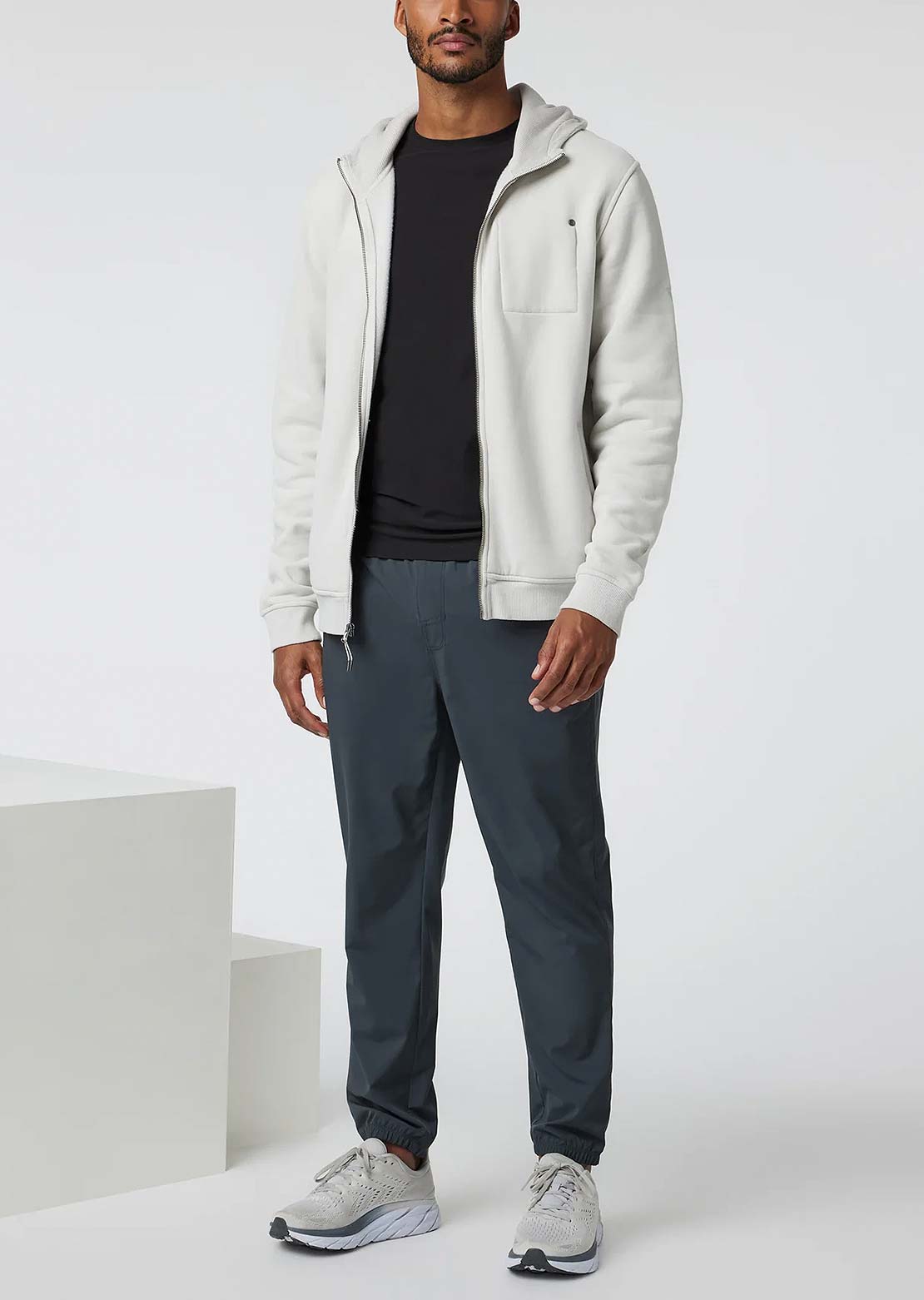 Vuori Men's Kore Jogger Charcoal