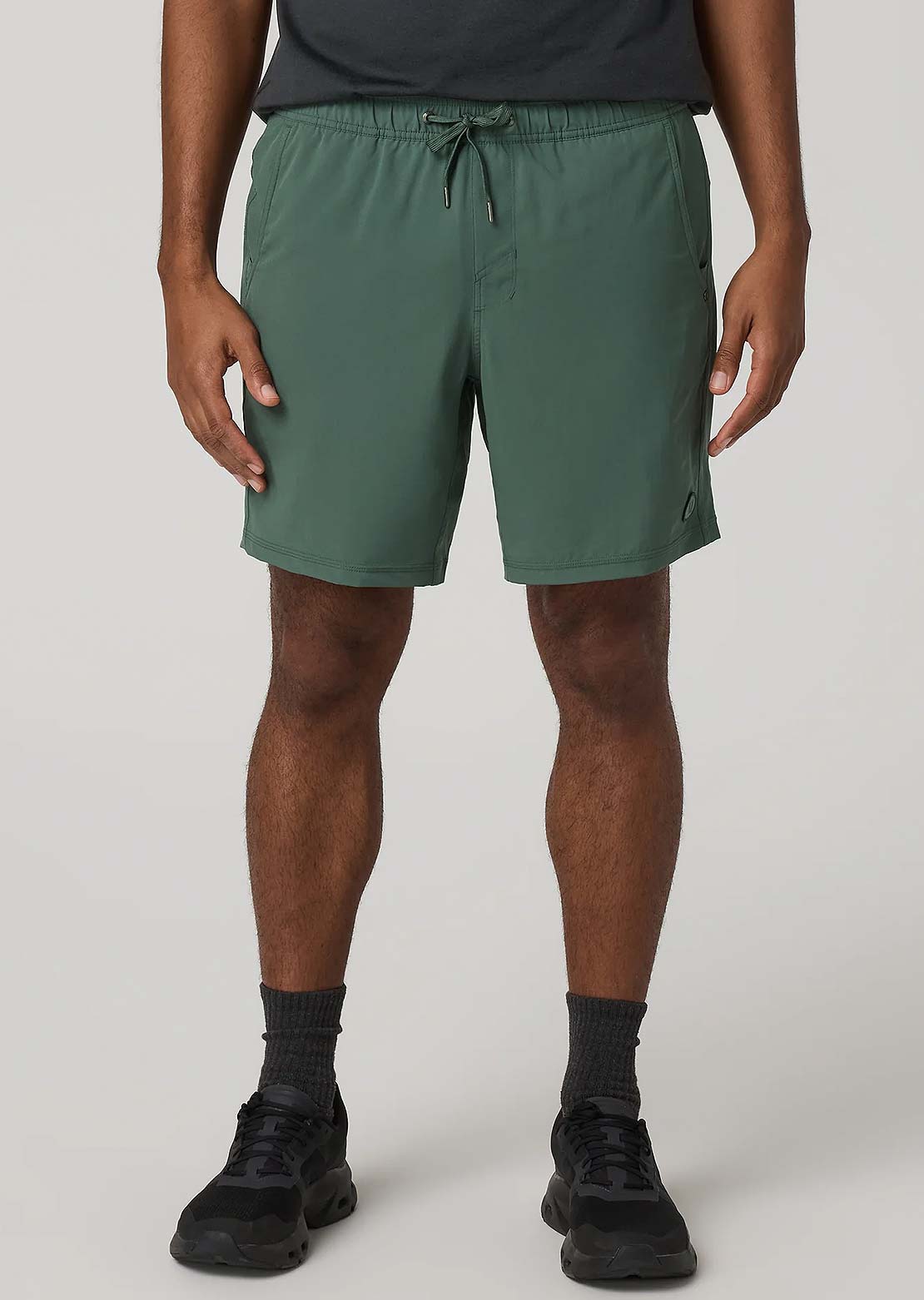 Vuori Men's Kore Lined 7" Shorts Agate Green Tonal