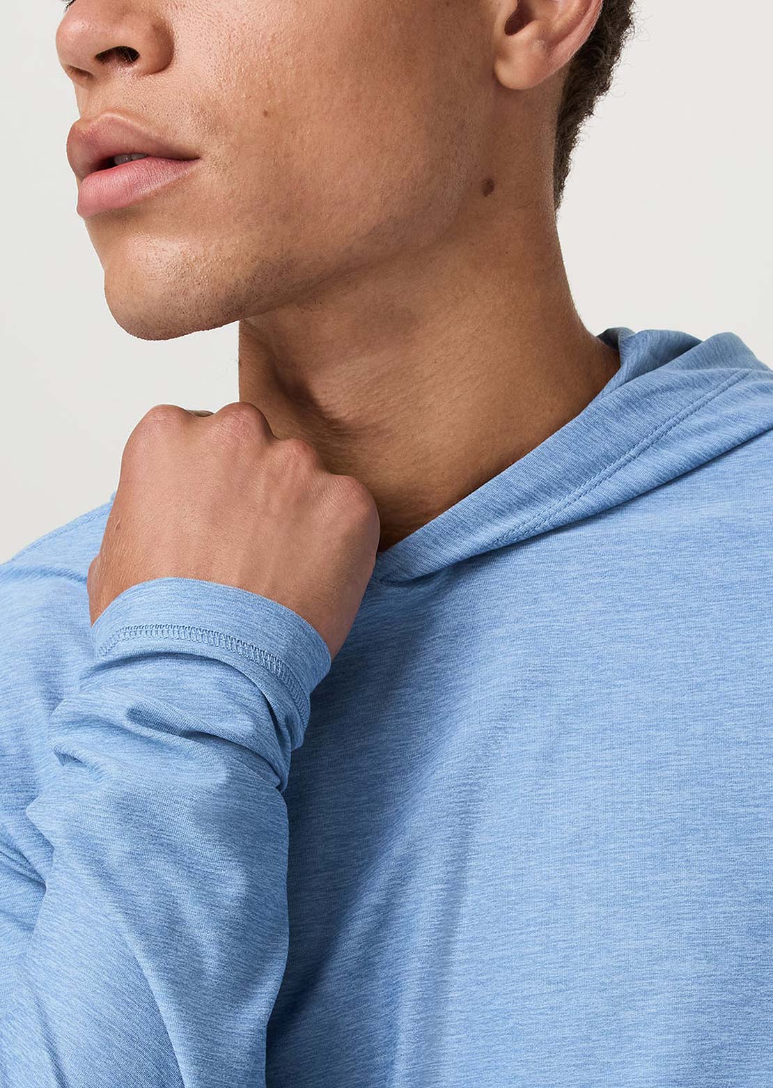 Vuori Men's Strato Tech Hood Isle Blue Heather
