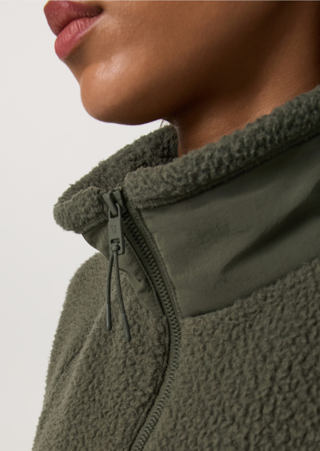 Vuori Women's Alpine Jacket Army