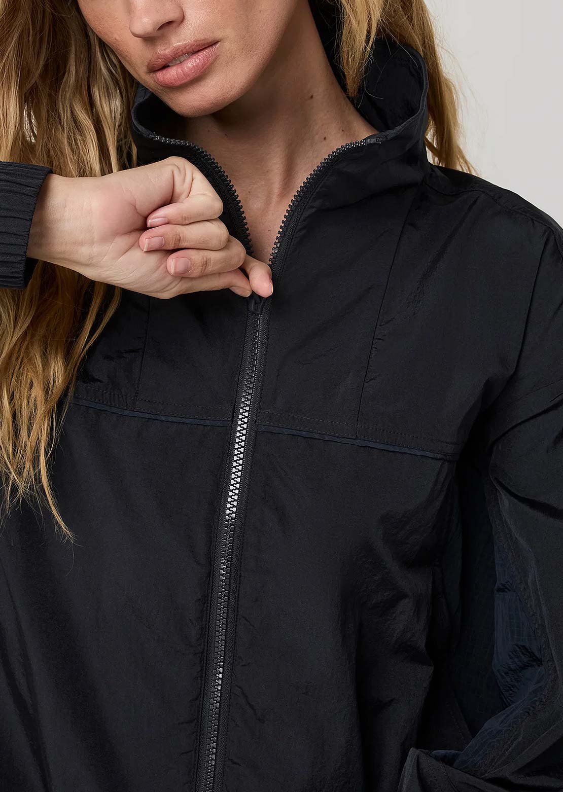 Vuori Women's Court Full Zip Jacket
