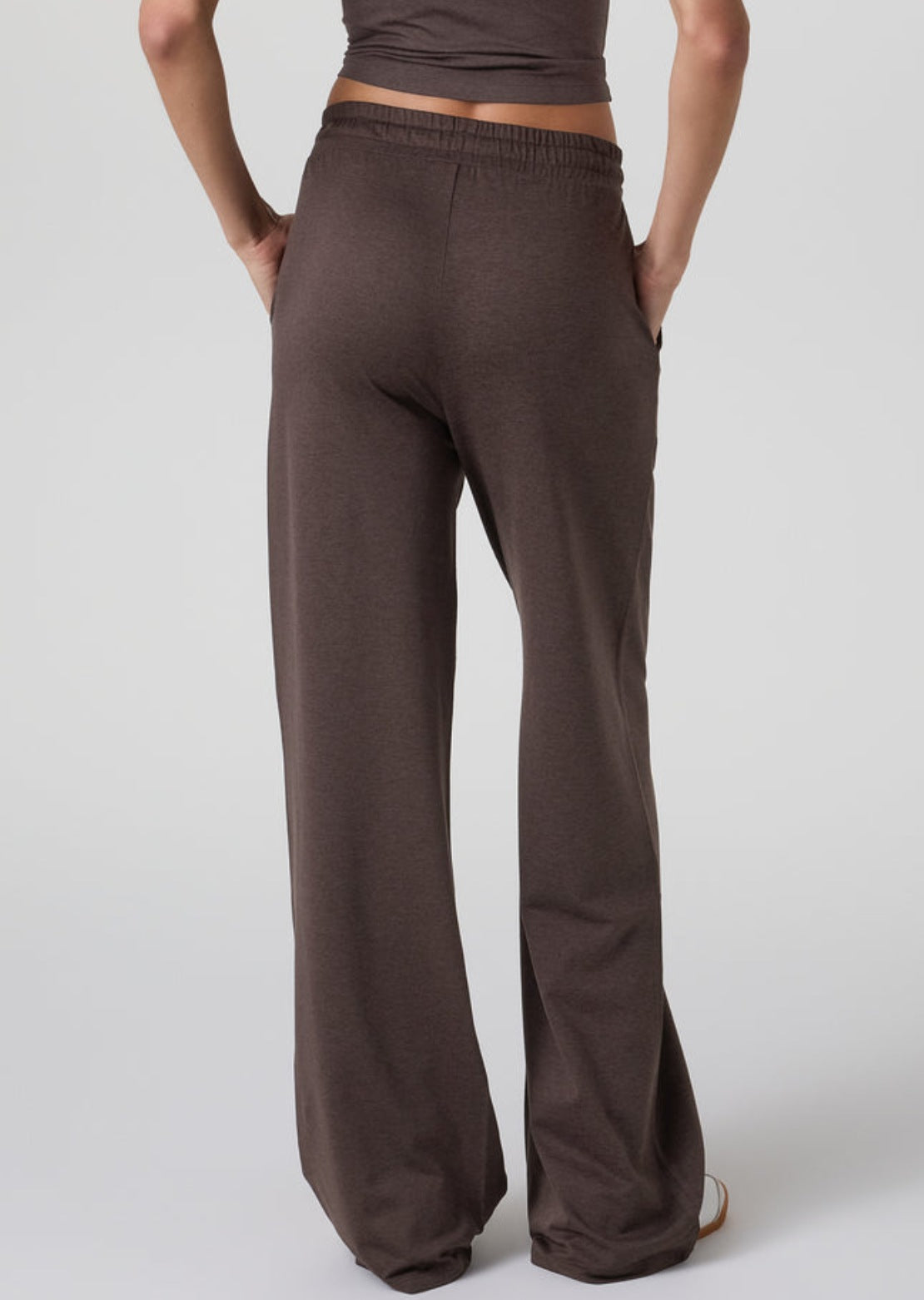 Vuori Women's Halo Essential Wideleg Pants Java Heather