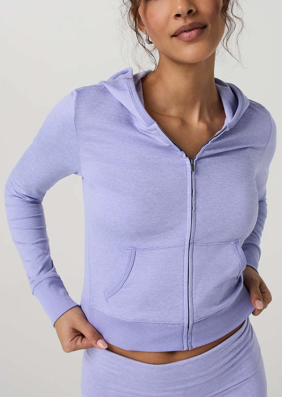 Vuori Women's Halo Mini FZ Hood Hyacinth Heather
