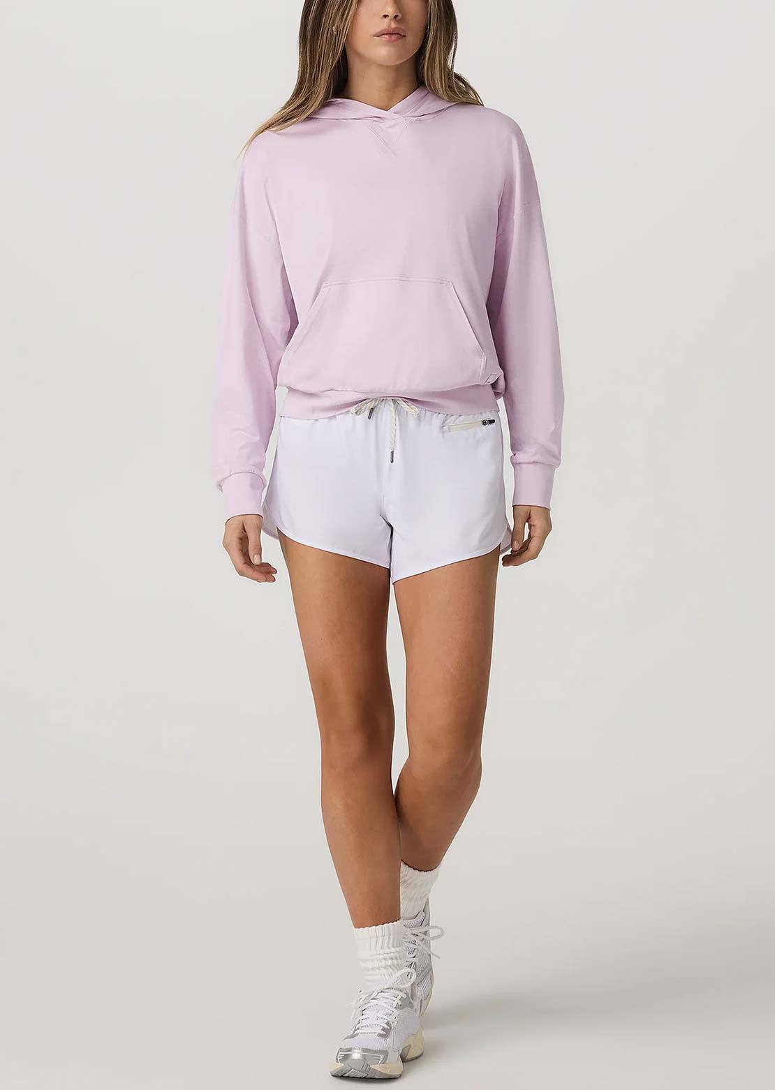 Vuori Women's Halo Modern Pullover Hood Lilac Breeze Heather