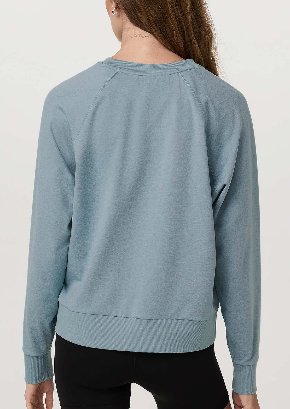 Vuori Women's Longsleeve Halo Crewneck Sweatshirt Sea Glass Heather