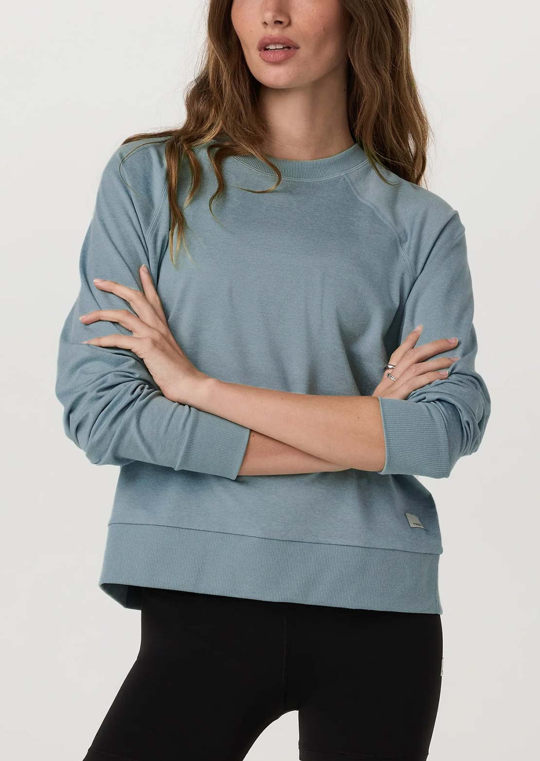 Vuori Women's Longsleeve Halo Crewneck Sweatshirt Sea Glass Heather