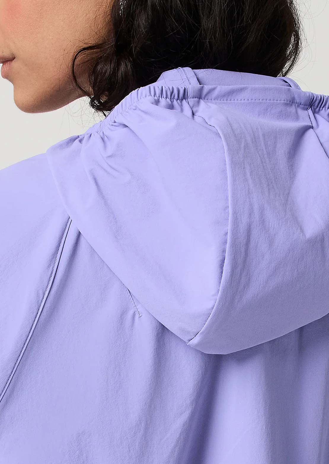 Vuori Women's Renew Trainer Shell Jacket Hyacinth