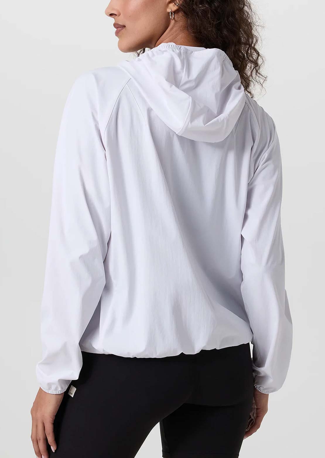 Vuori Women's Renew Trainer Shell Jacket White