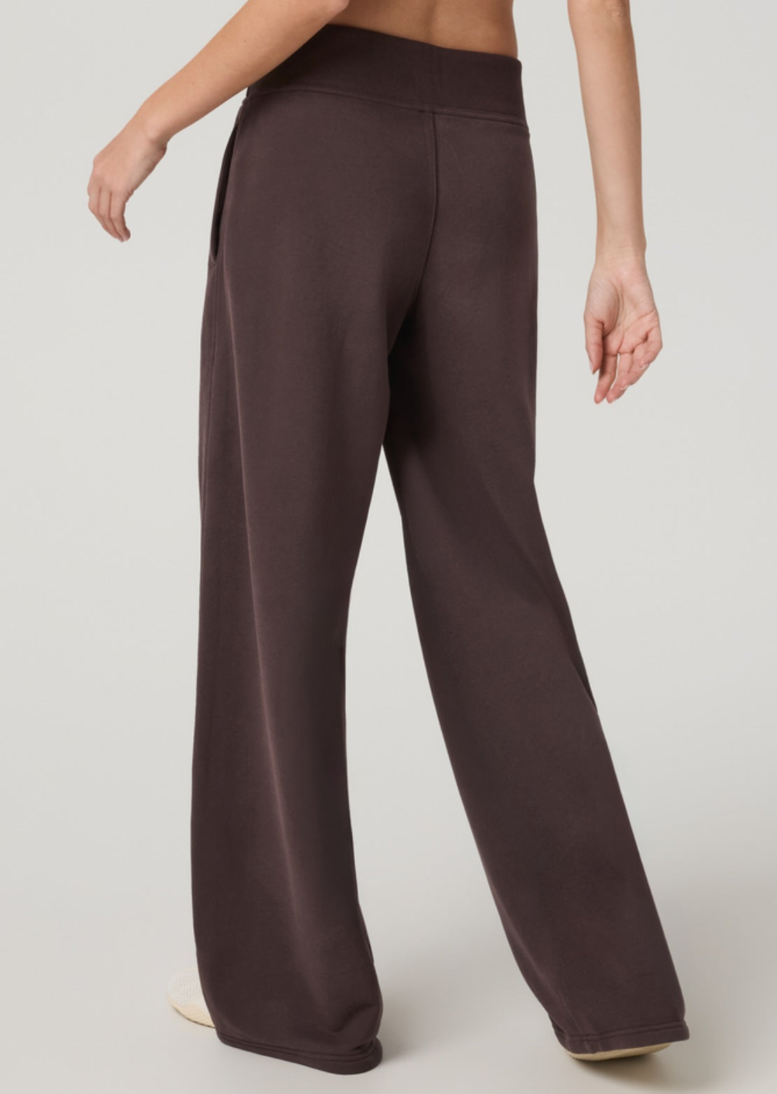 Vuori Women's Sedona Midrise Wideleg Sweat Pants French Roast