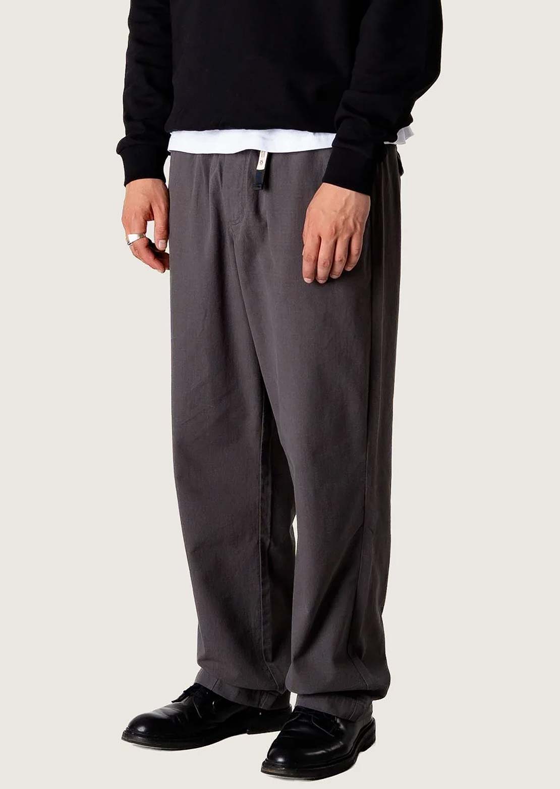 Woodbird Men's Umo Base Pants Asphalt