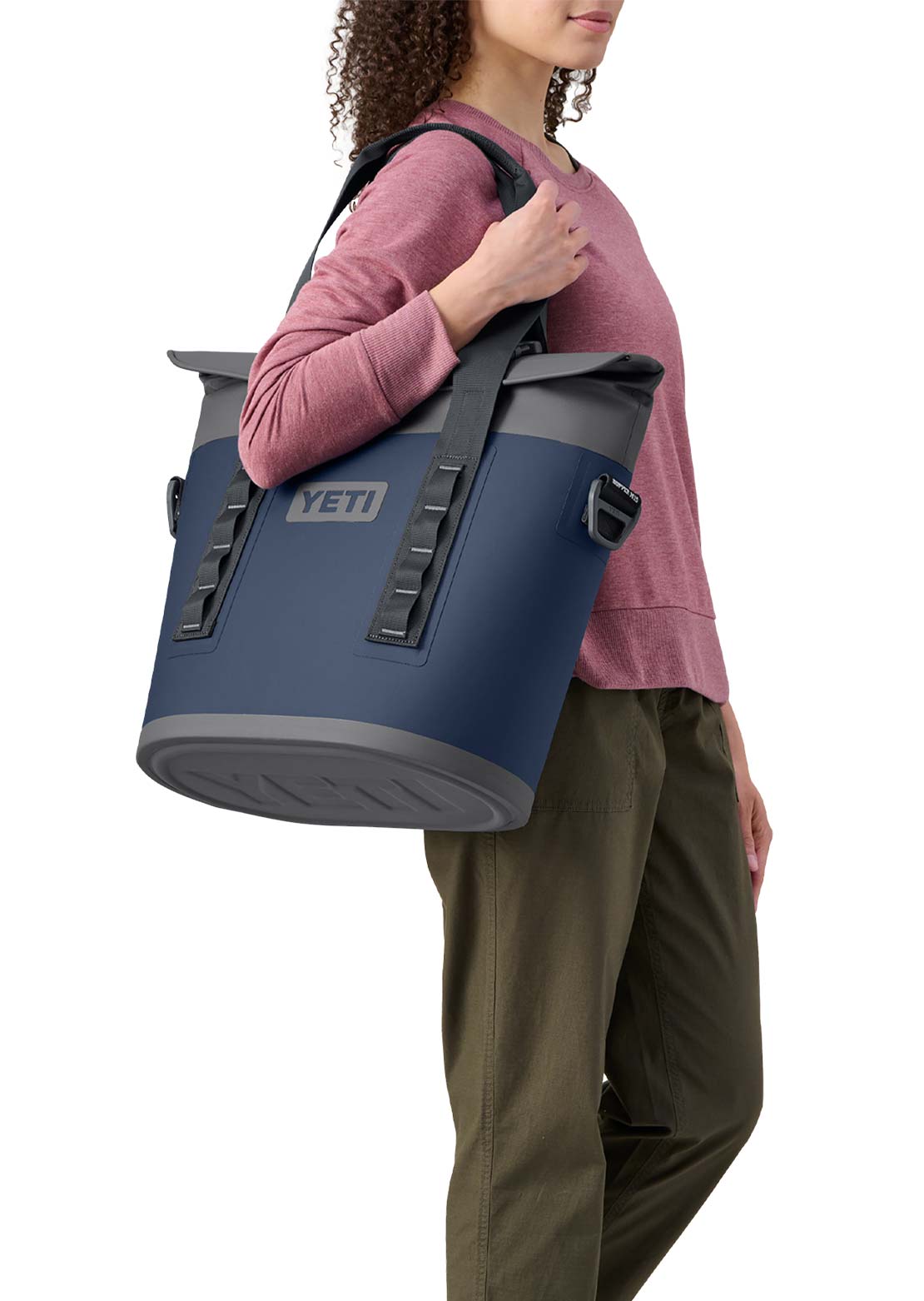 YETI Hopper M15 Soft Cooler Big Sky Blue
