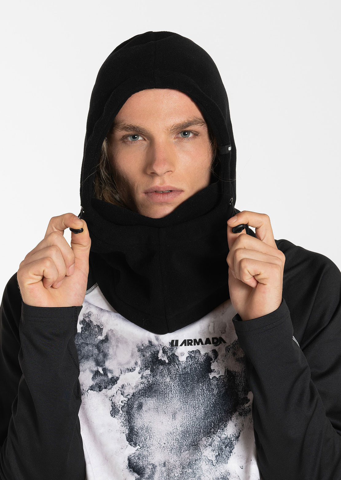Armada Delta Hood Black