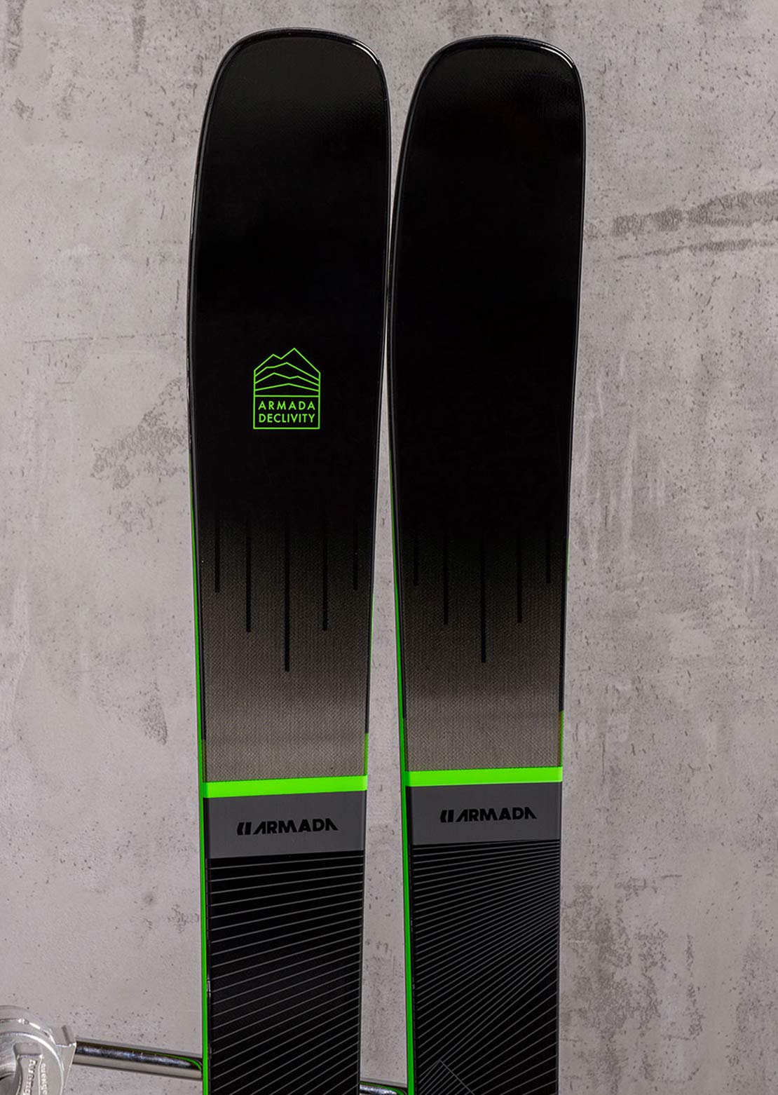 Armada Men&#39;s Declivity 92 Ti Ski Black/Green