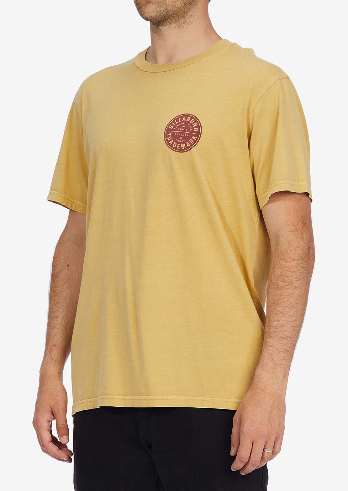 Billabong Men&#39;s Trademark WW T-Shirt Straw
