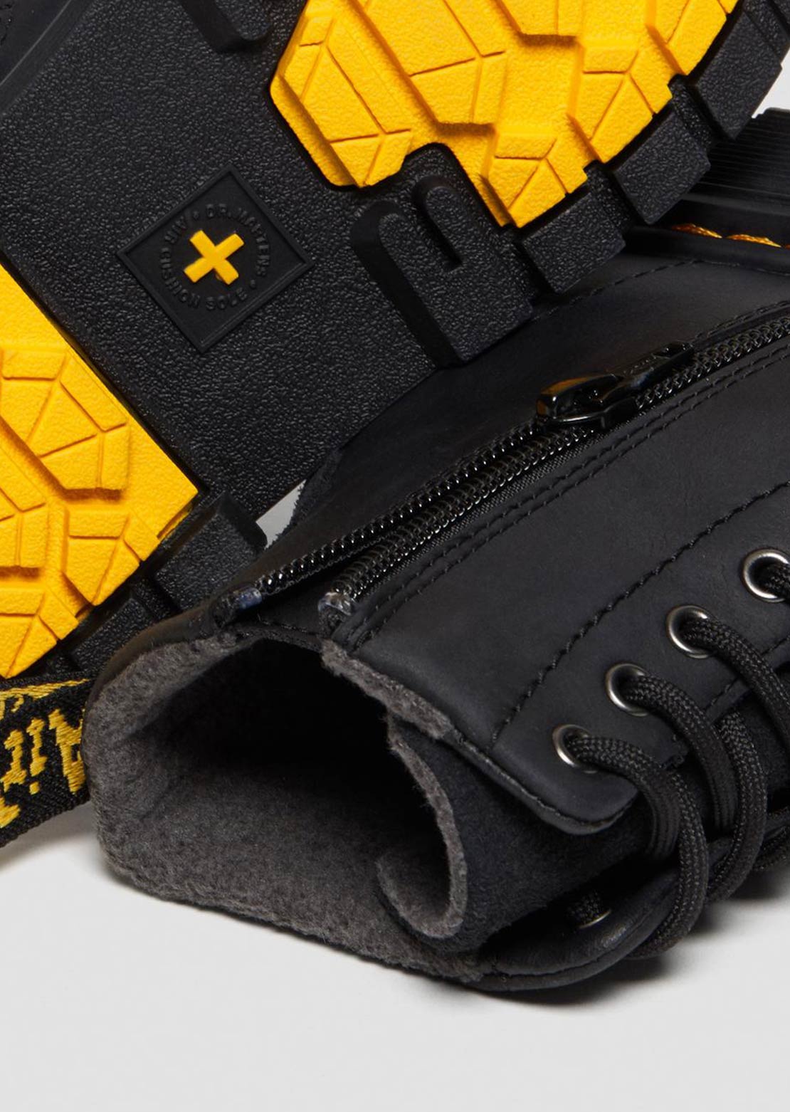 Dr.Martens Junior 1460 Wintergrip Boots PRFO Sports