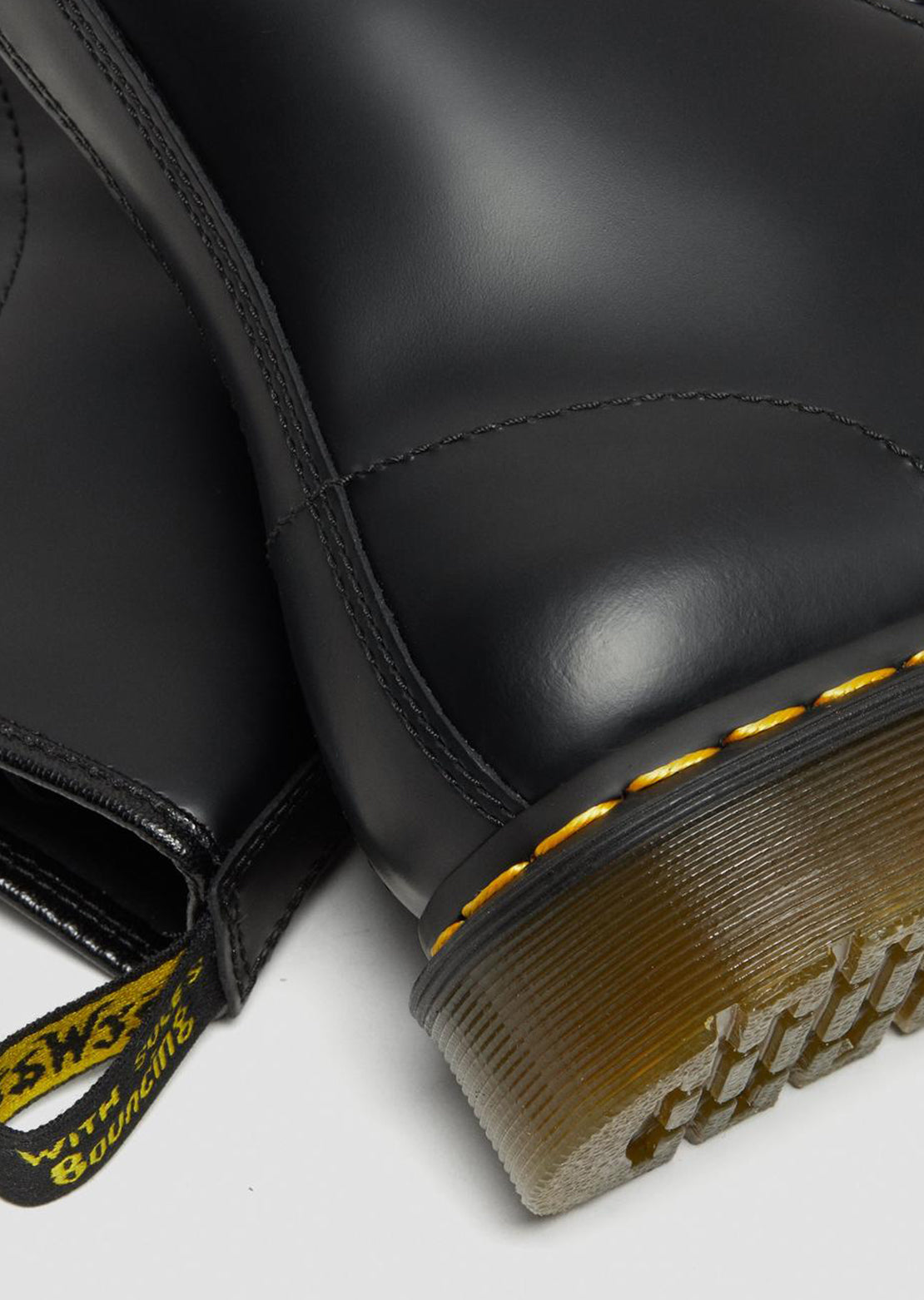 Dr.Martens Women&#39;s 1460 Boots Smooth Black