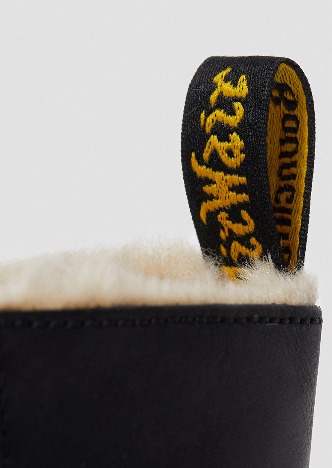 Dr.Martens Women’s 1460 Serena Wyoming Boots Black