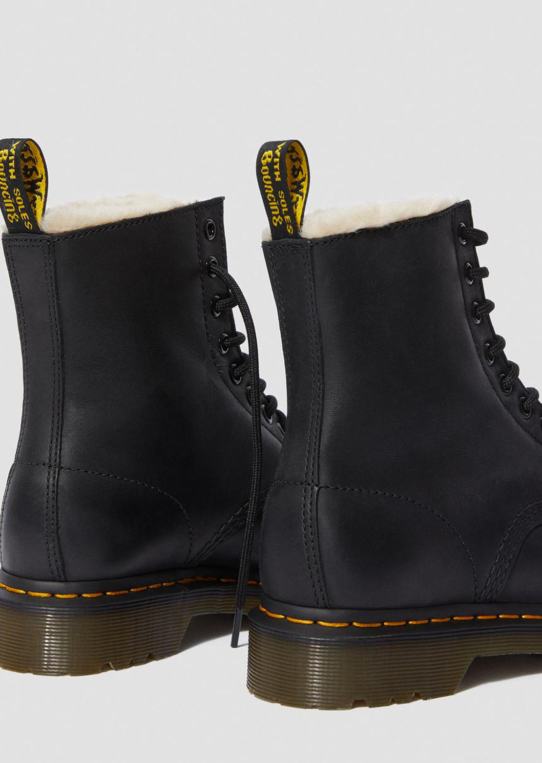 Dr.Martens Women’s 1460 Serena Wyoming Boots Black