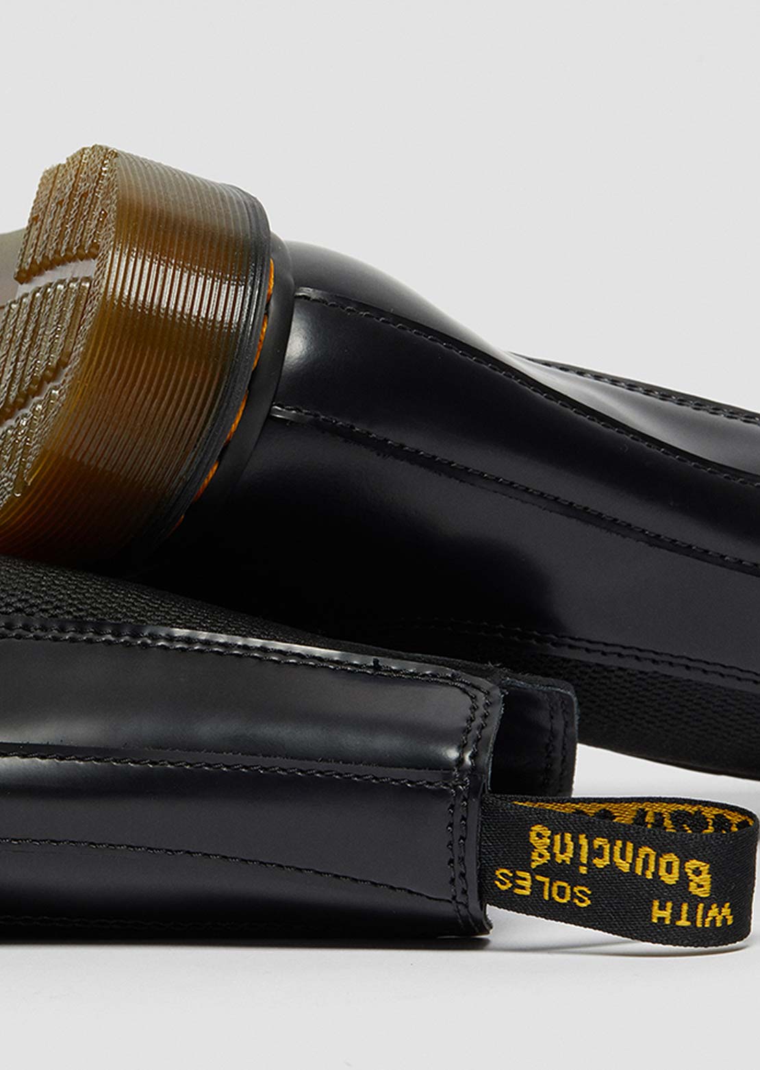 Dr.Martens Women&#39;s 2976 Hi Smooth Boots Black