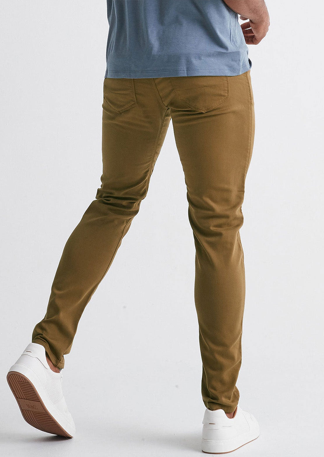 DUER Men&#39;s No Sweat Relaxed Taper Pants Tobacco