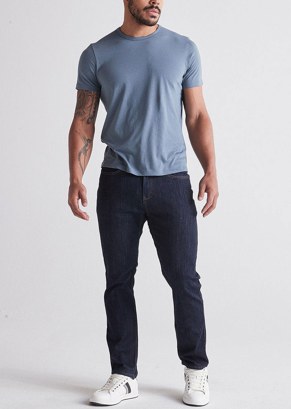 DUER Men's Performance Relaxed Taper Denim Heritage Rinse