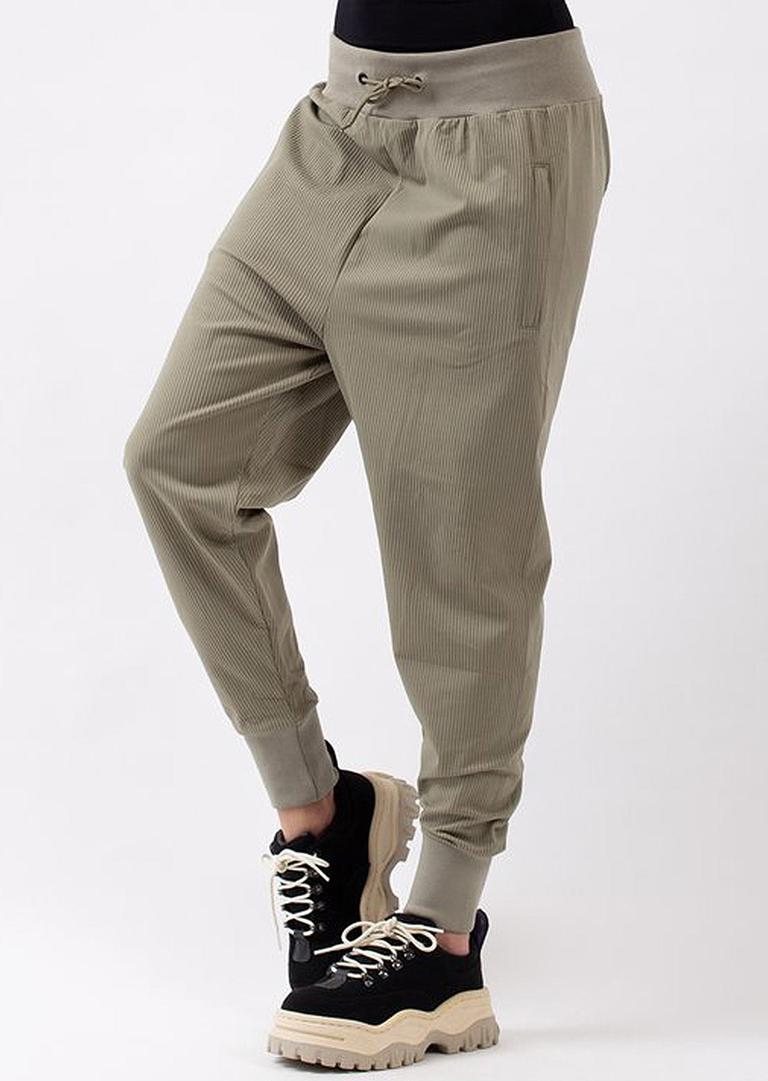 Eivy Women&#39;s Harlem Rib Travel Pants Faded Oak