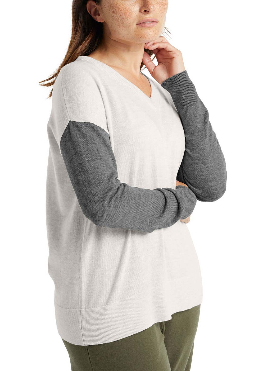 Icebreaker Women&#39;s Shearer V Sweater Ecru Heather