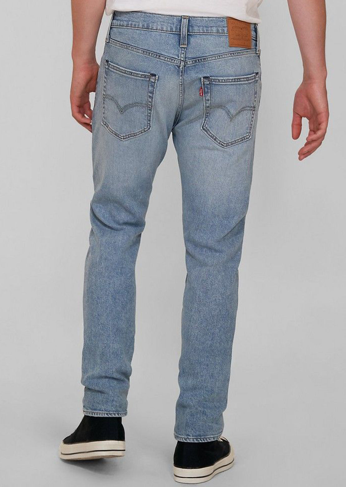 Levi&#39;s Men&#39;s 512 Slim Taper Jeans Got Friends Adv