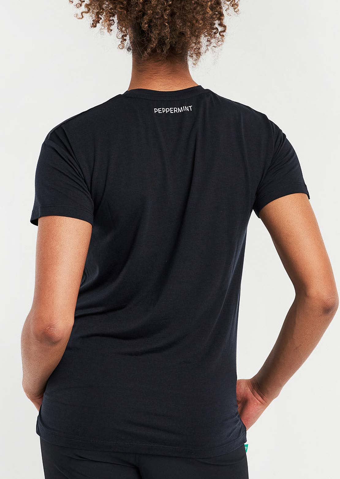 Peppermint Women&#39;s Mellow T-Shirt Black