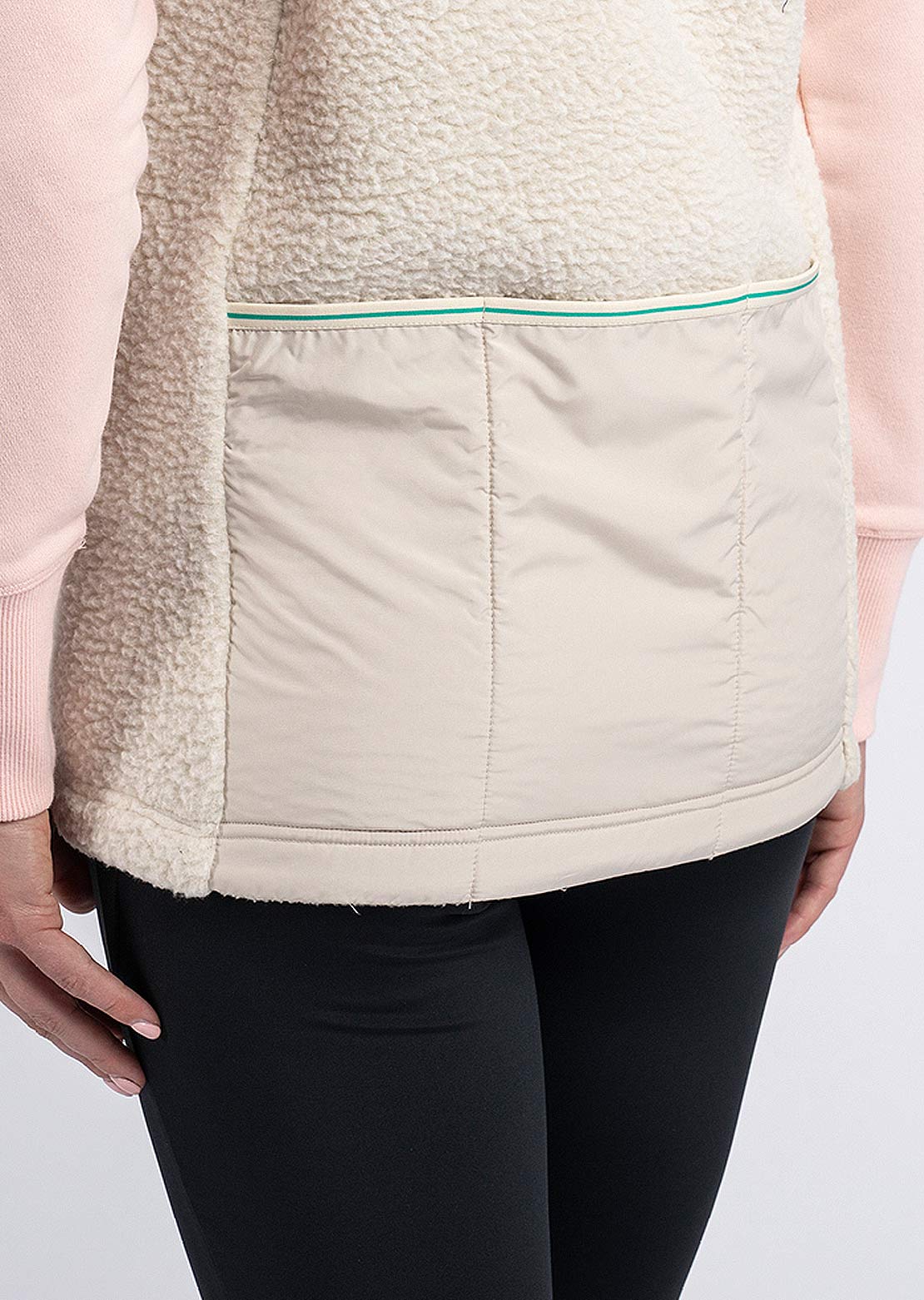 Peppermint Women&#39;s Sherpa Hybrid Vest Igloo