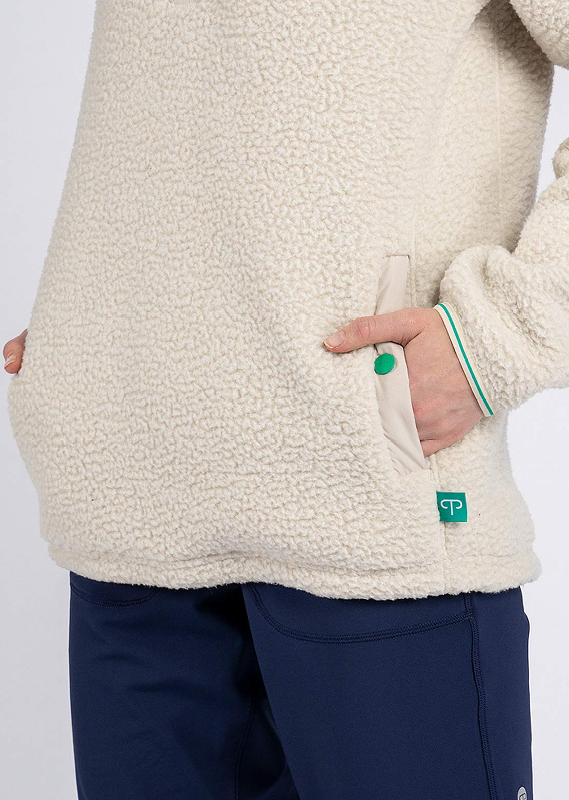 Peppermint Women&#39;s Sherpa Pullover Igloo