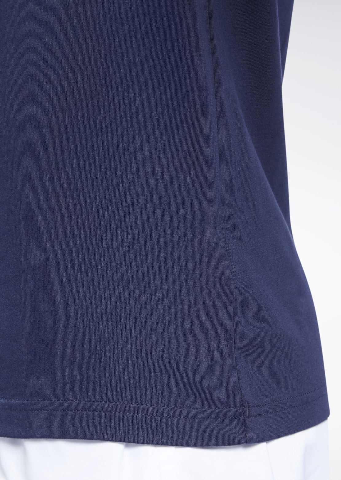Reebok Men&#39;s CL F Pocket T-Shirt Vector Navy