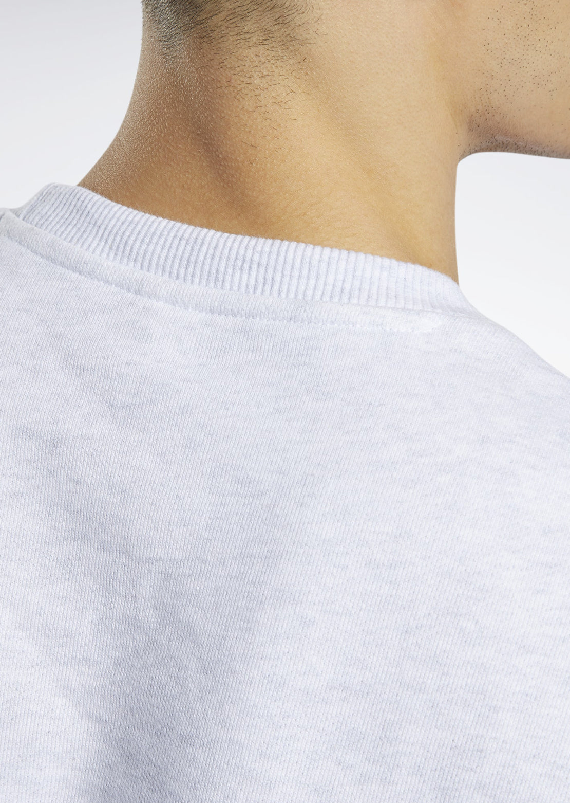 Reebok Women&#39;s CL F Small Vector Crewneck White Melange