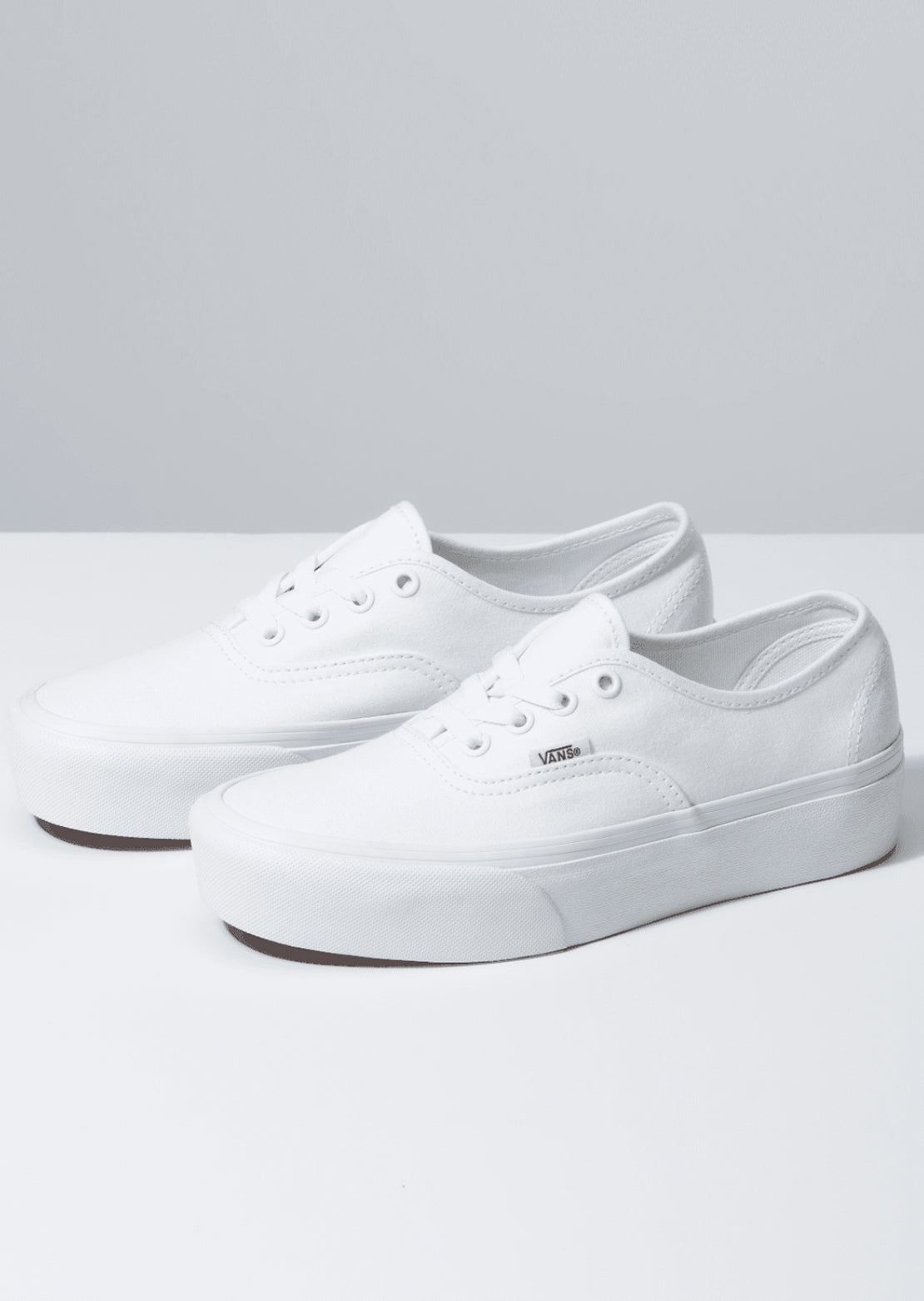 Vans Women&#39;s Authentic Platform 2.0 Shoes True White