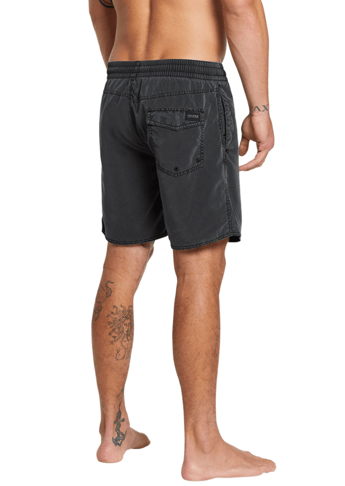 Volcom Men&#39;s Center Trunk 17&quot; Boardshorts Black