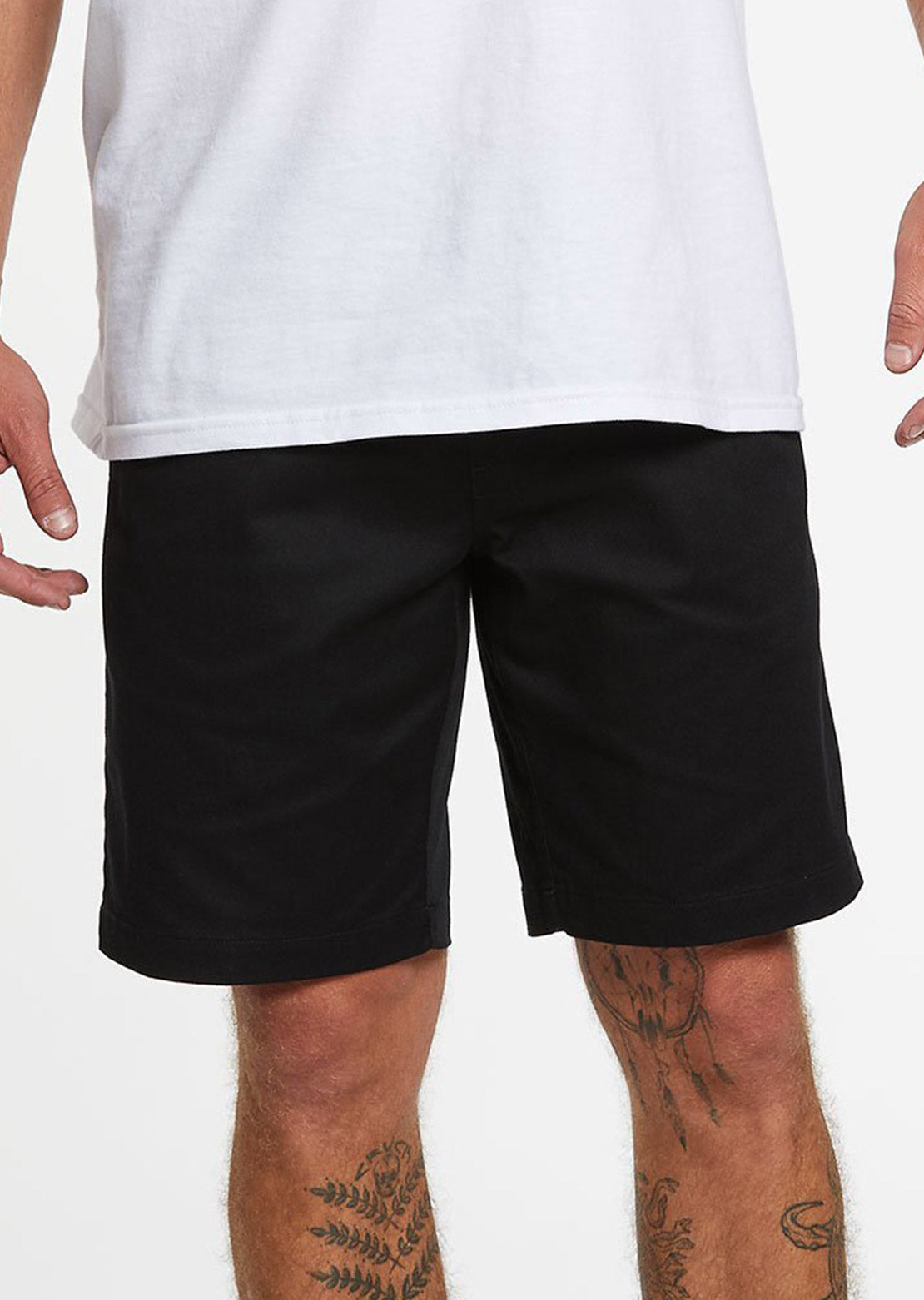 Volcom Men&#39;s Frickin Elastic Waist 19&quot; Shorts Black