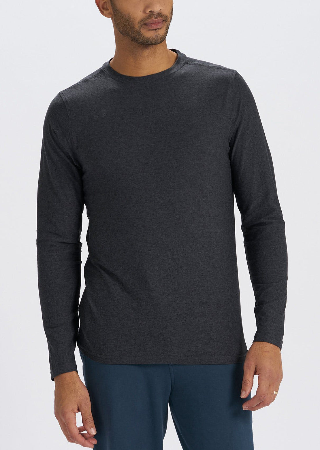 Vuori Men&#39;s Strato Tech Longsleeve Charcoal Heather