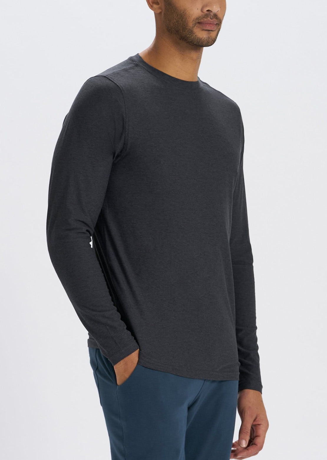 Vuori Men&#39;s Strato Tech Longsleeve Charcoal Heather